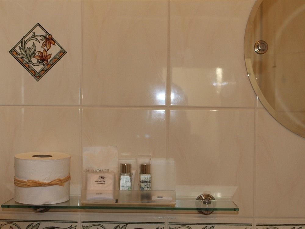 Laurels Guesthouse ウィットニー エクステリア 写真